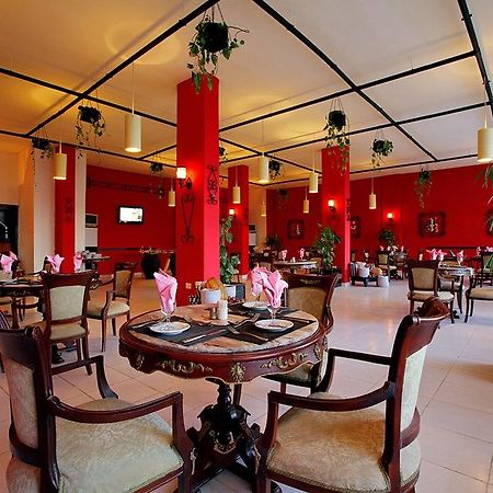 Golden 5 Sapphire Suites Hotel Hurghada Exterior foto